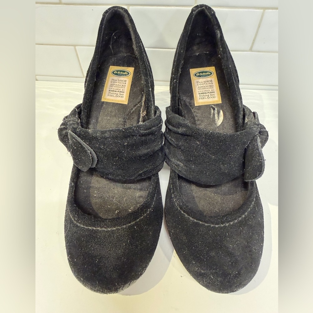 Dr. Scholl's Black Suede Mary Jane Comfort Pumps - Size 7 or 6 1/2